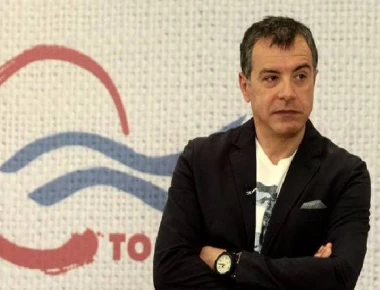 Παραίτηση του Νίκου Τόσκα ζητάει ο επικεφαλής του Ποταμιού Σταύρος Θεοδωράκης